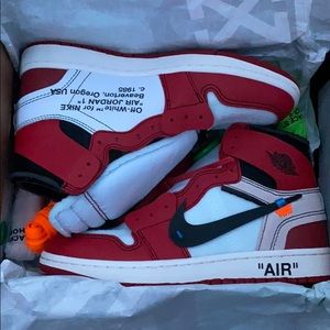 Air Jordan 1 Chicago off white
